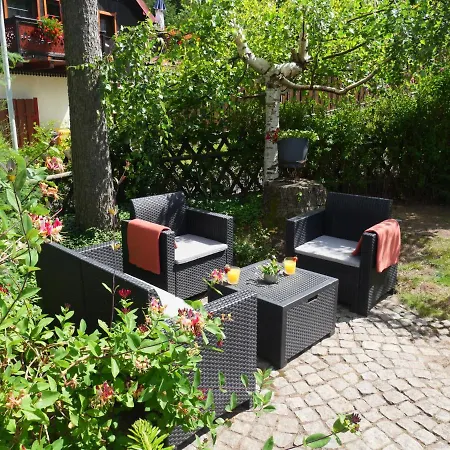 Karamba شكلارسكا بوريبا